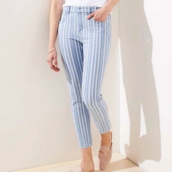 LOFT Women's Blue/White Striped Modern Skinny Crop Pants, size petite 31/12 - Picture 1 of 8